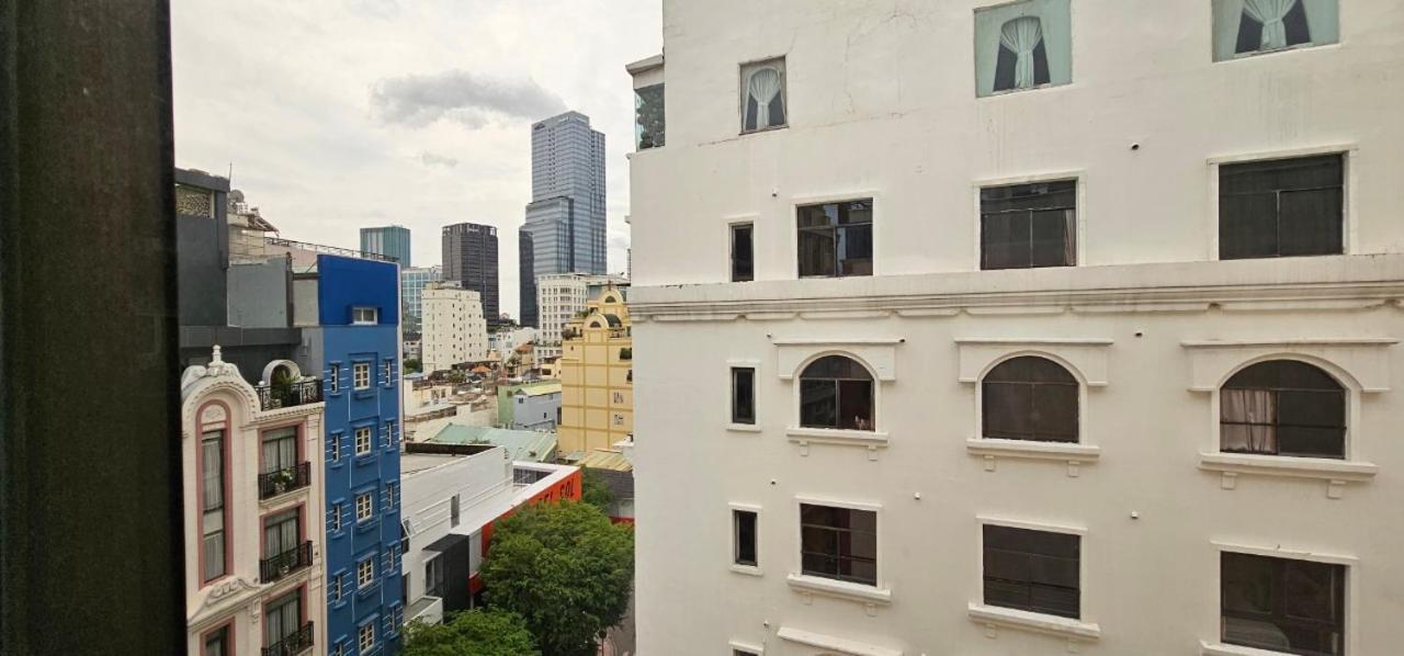 Cosmo Central Hotel Ho Chi Minh Exterior foto